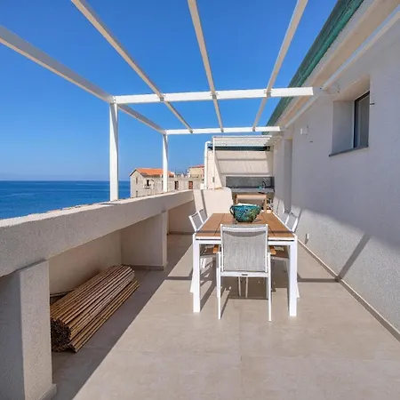 Fuer 5 Personen Ca 110 Qm In Cefalu, Sizilien Nordkueste Von Sizilien Apartment *